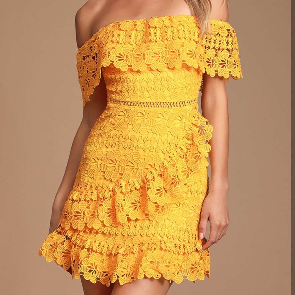 NWT Lulus yellow lace off the shoulder dress